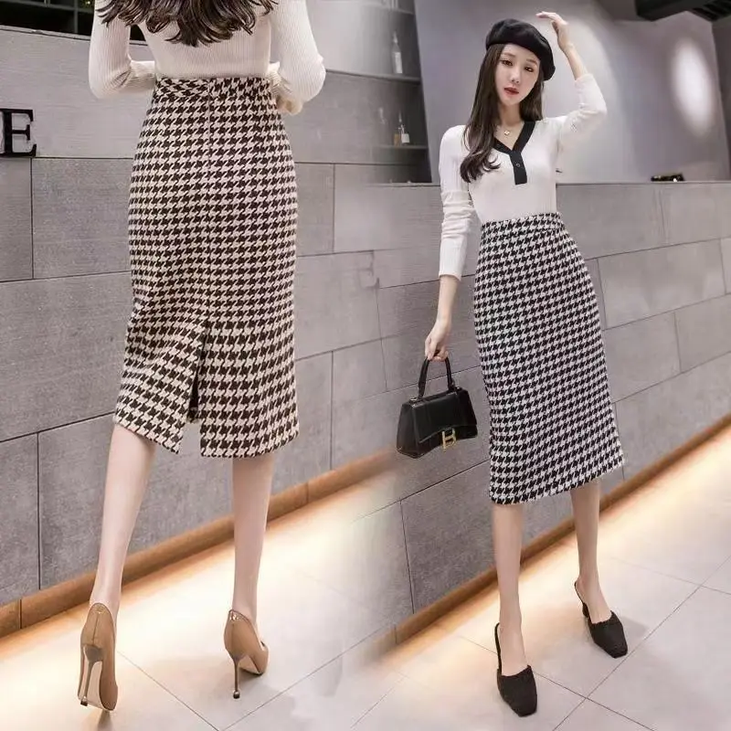 

2024 Autumn Winter New Women High Waist A-line Skirt Female Split Package Hip Skirts Ladies Houndstooth Plaid Woolen Skirt B456