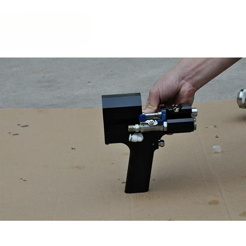 

Cheap Price Polyurea Spray Gun For Wall And Roof
