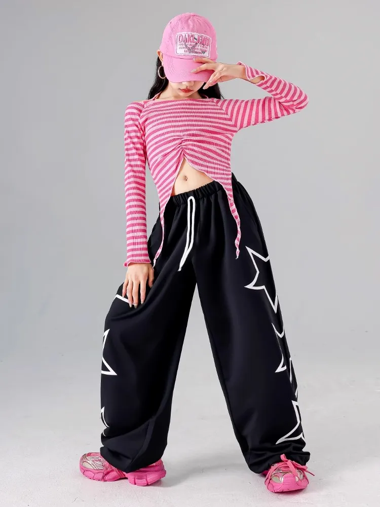 สาวสมัยใหม่ Street สวมเสื้อผ้าเต้นรําแจ๊สสีชมพู Crop Tops กางเกงขายาวสีดํา Hip Hop ฝึกเสื้อผ้าเครื่องแต่งกาย L14507