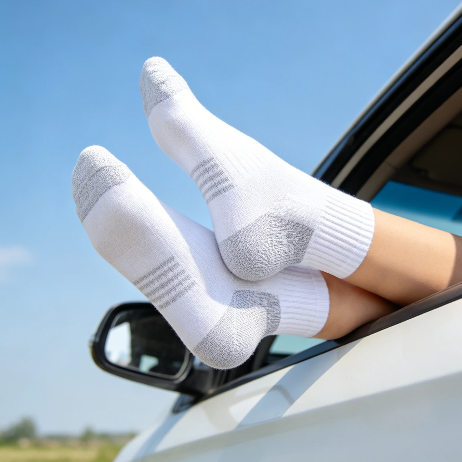 YUEDGE Women's Ankle Socks 5 Pairs Black/White Moisture Wicking Breathable Cotton Cushioned Athletic Sports Running Socks view 6