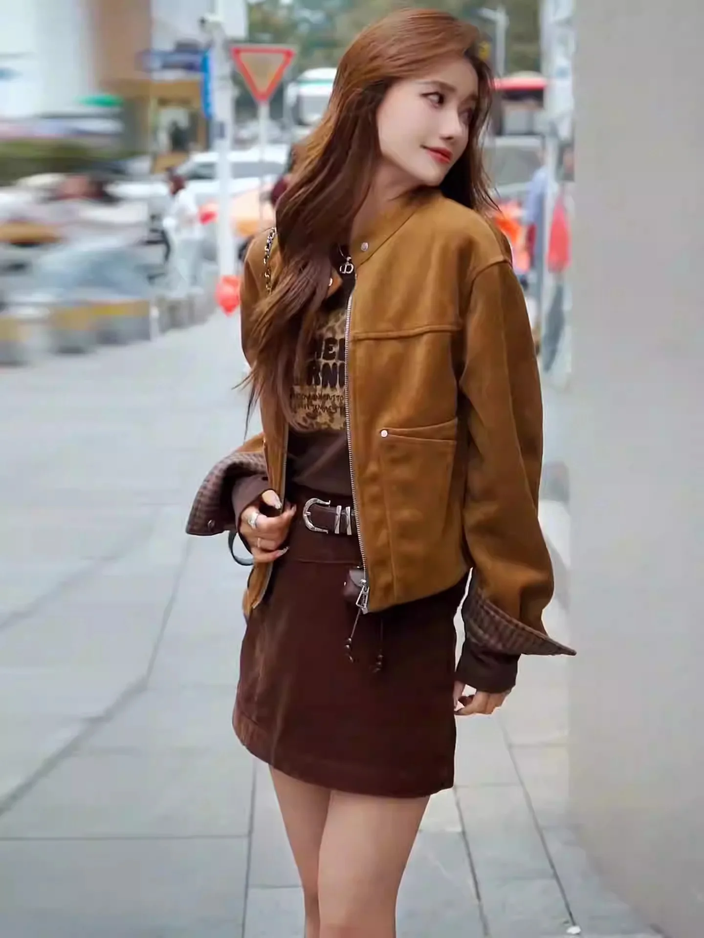 

Женская замшевая куртка Mouth, осень 2023, новинка Sle, универсальный, высококачественный, маленький размер, подходящий к верхую