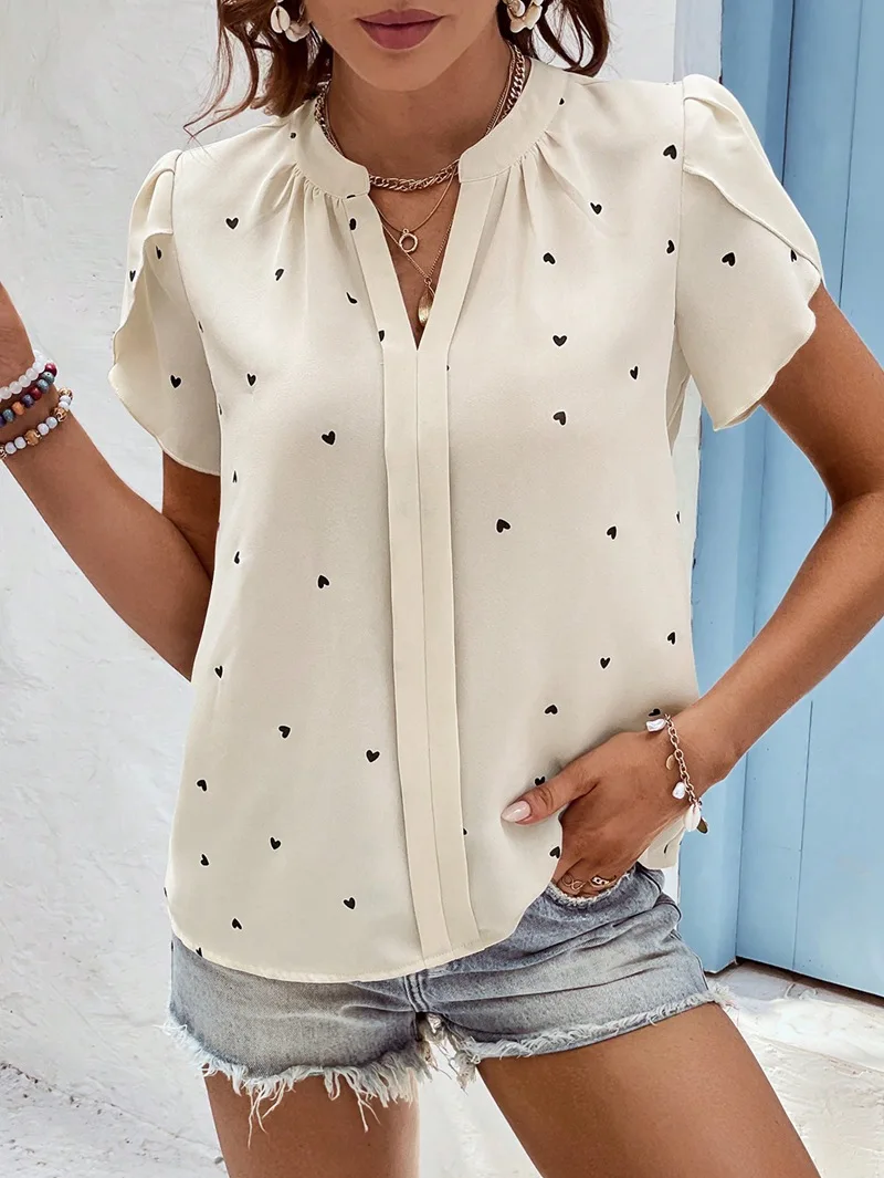 Women Sweet Style Little Heart Print Shirt Petal Short Sleeve V Neck Pullover Blouse Elegant Female Office Commuter Casual Tops