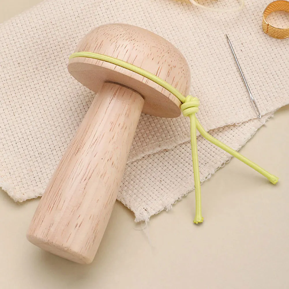 

Wooden Mushroom Darner Tool Needle Holder Large-Eye Sewing Needles for Repairing Clothes Socks Gloves Sewing Supplies