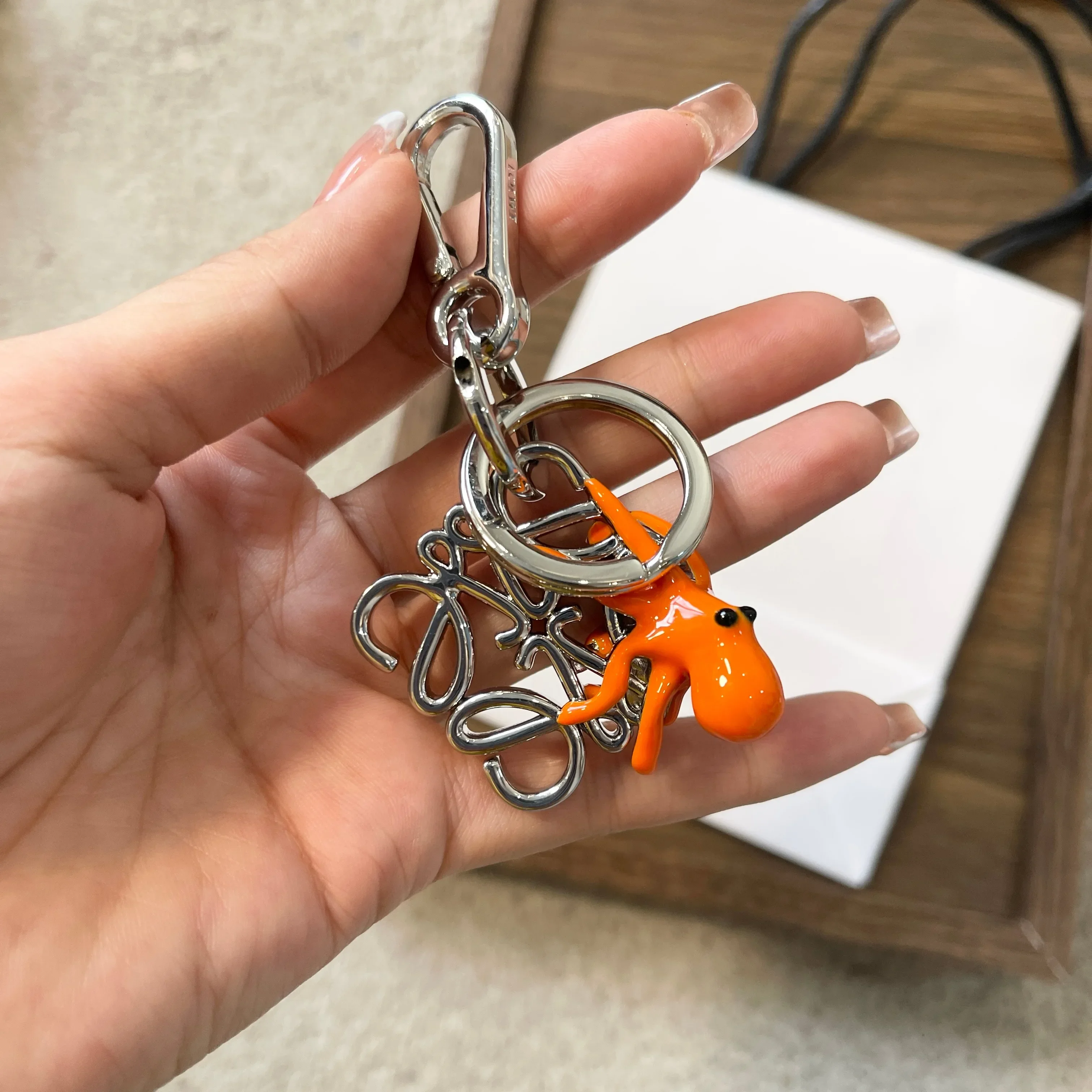 

Premium Octopus Keychain for Women Elegant Metallic Tentacle Bag Charm Stylish Accessory