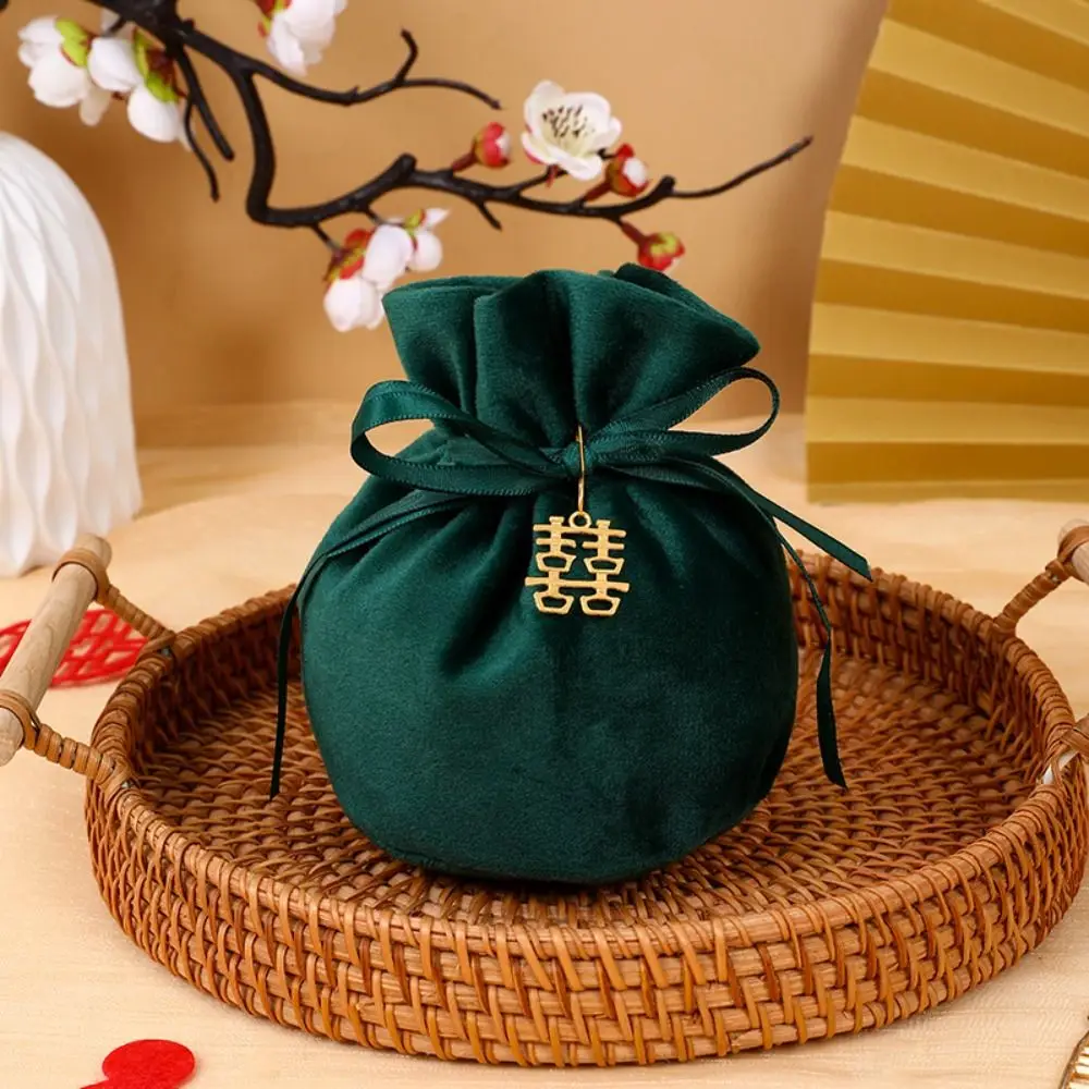 

Jewelry Organizer Chinese Drawstring Candy Bag Traditional Velvet Flannel Gift Bag Wine Red Exquisite Wedding Gift Bag Wedding