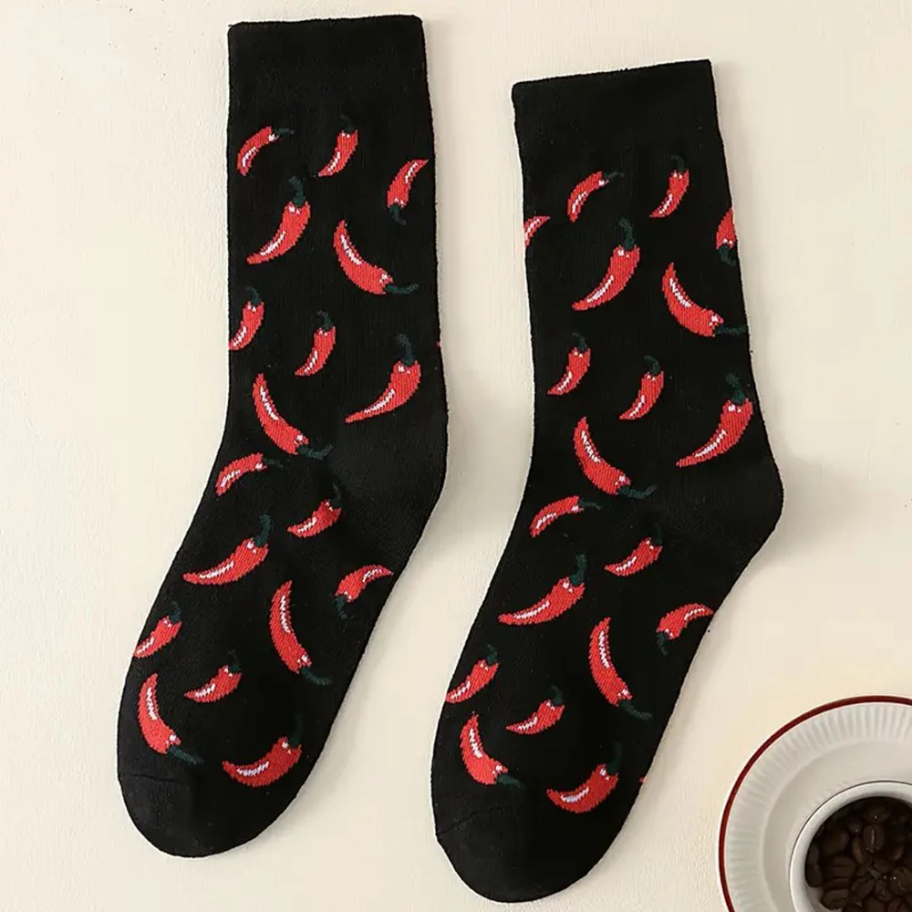 1 Pair Unisex Novel Mid Tube Socks Fashionable Interesting Chili Patterns Suitable Outdoor Wear Men Women Couples Casual Socks