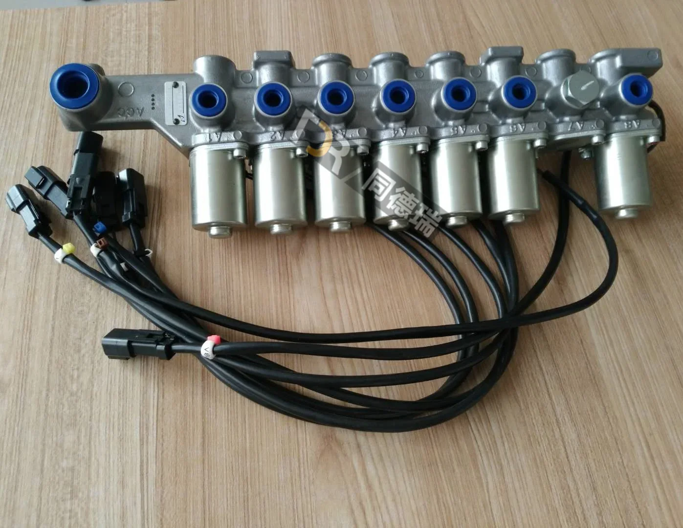 PC650 PC600 Solenoid Valve Assy 209-60-77240 Original Parts