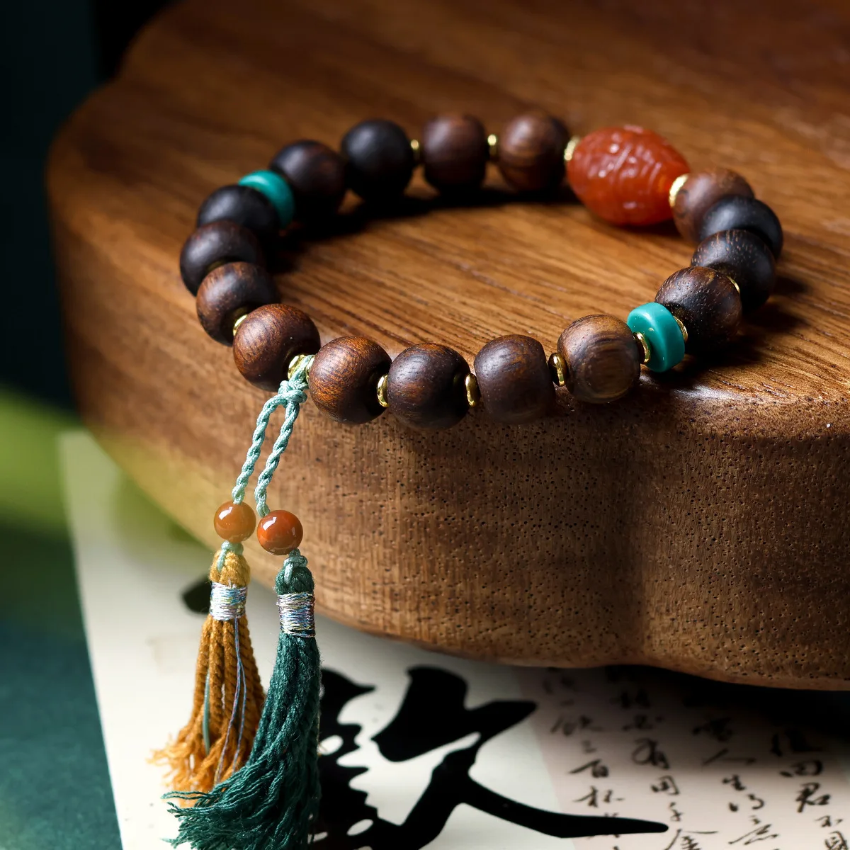 

Yellow Chenan Agarwood Apple Bead Bracelet with South Red Agate Six Word Mantra Fortune Beads Prayer Bead Bracelet Gifts