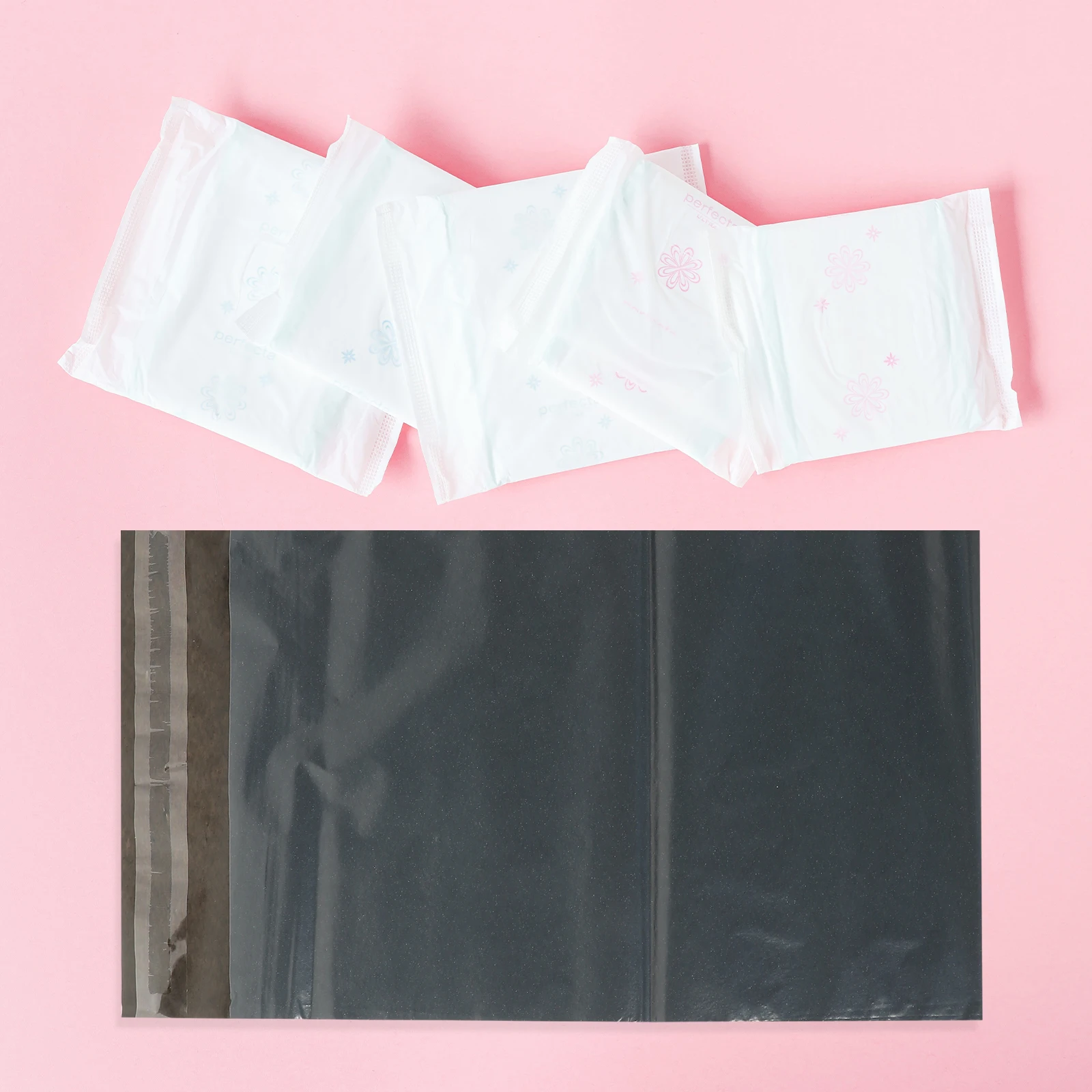 

100 Pcs Waterproof Packaging Bag Mailers Resealable Shipping Bags for Clothing Packages Mailing Napkin