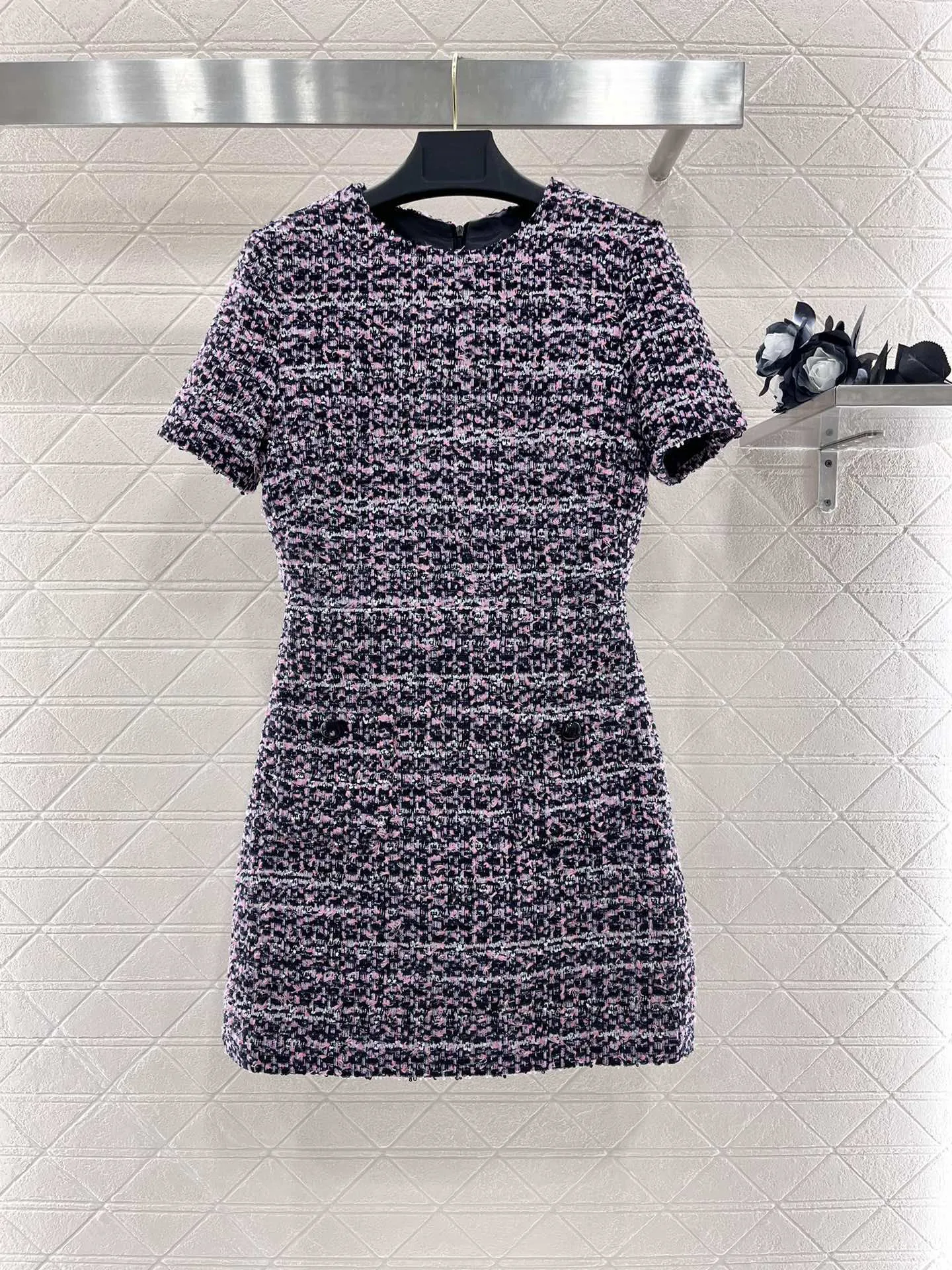 

2024 Autumn New High Quality Women's Clothing Round neck woven waist cinching short sleeved woolen dress 0907