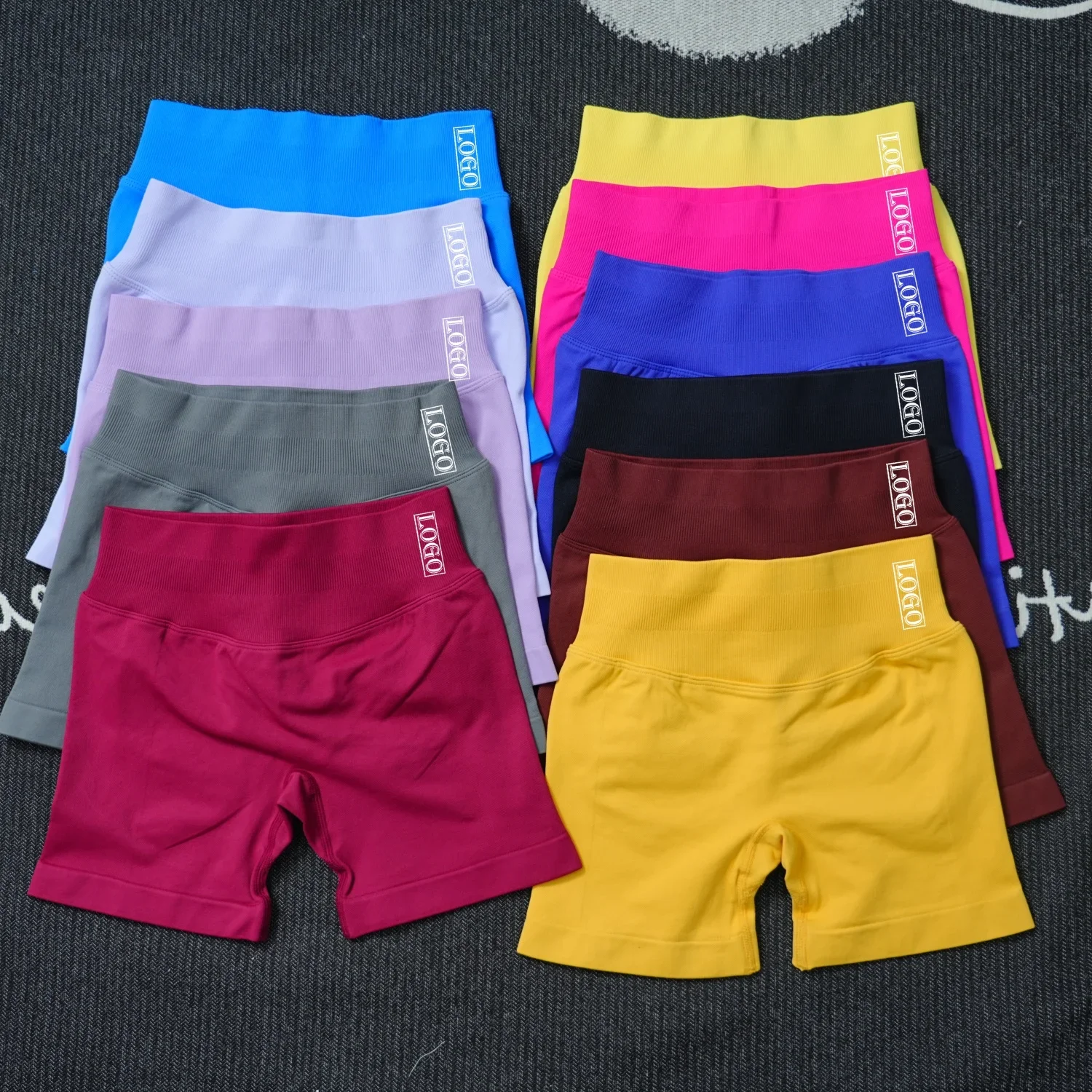 

Dyfne DF Ignite Shorts with Logo 4.5'' Low Waist Seamless Yoga Shorts Scrunch Bum Gym Shorts Workout Biker Short Stretch Fitness