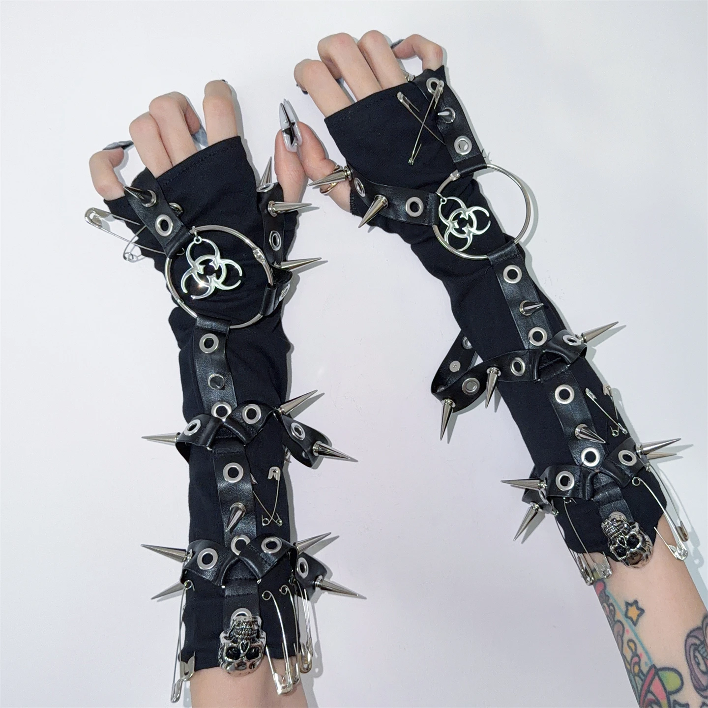 heavy-industry-y2k-hot-girl-yabi-culture-dancing-european-and-american-rivet-pin-skull-punk-long-gloves-fingerless-sleeves