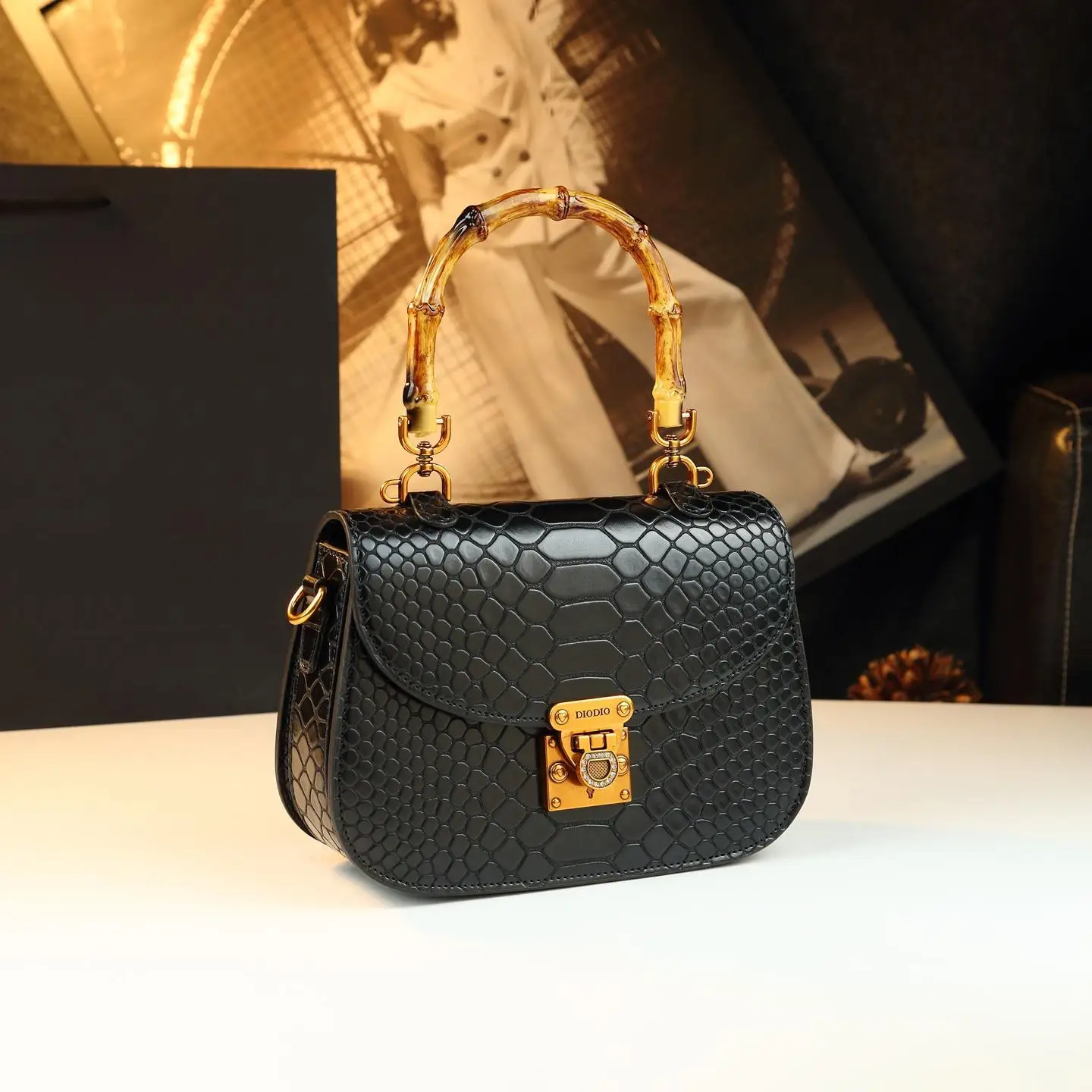 

Vintage Elegant Diaper Bag For Women Luxury Crossbody Bag Minimalist Designer Tote Leather Practical Chic Daytime Bag