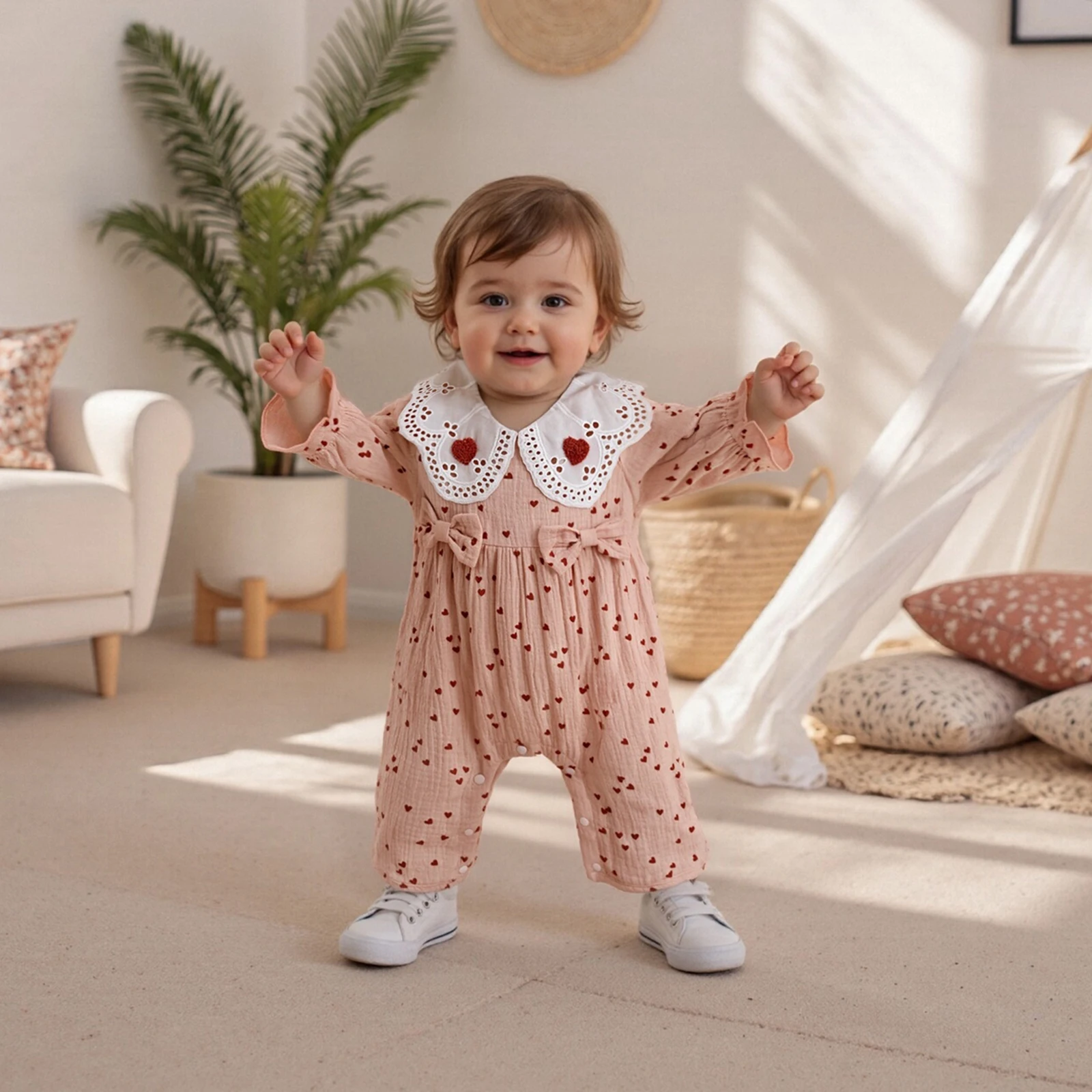 

Blotona комбинезон на День святого Валентина для маленьких девочек с принтом сердца и бантом, украшенный кукольным воротником с длинными рукавами, полный комбинезон для новорожденных