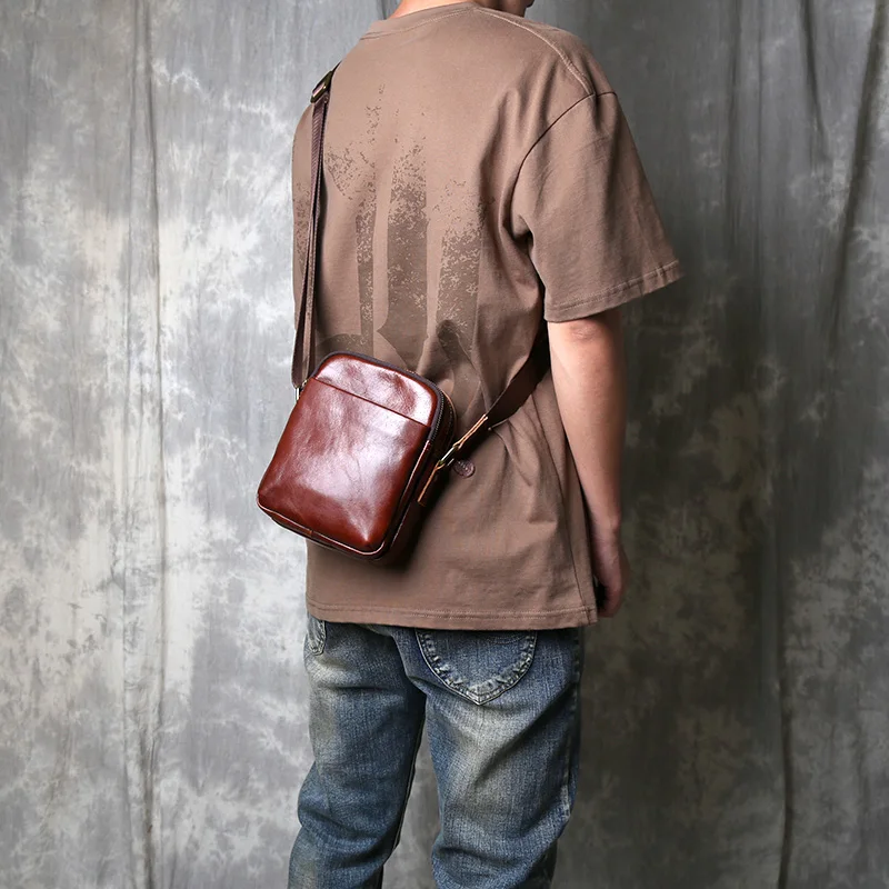 

Men's Retro Leather Shoulder Bag Handmade Tanned Cowhide Trendy Bag Men's Casual Fashion Crossbody Bag Vertical Mailman Bag