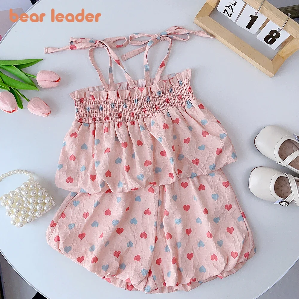 Bear Leader Summer Girls\' Set 2023 New Girl Baby Cute Heart Print Flower Jacquard Suspender Tank Top+Shorts Fashion Two Piece Se