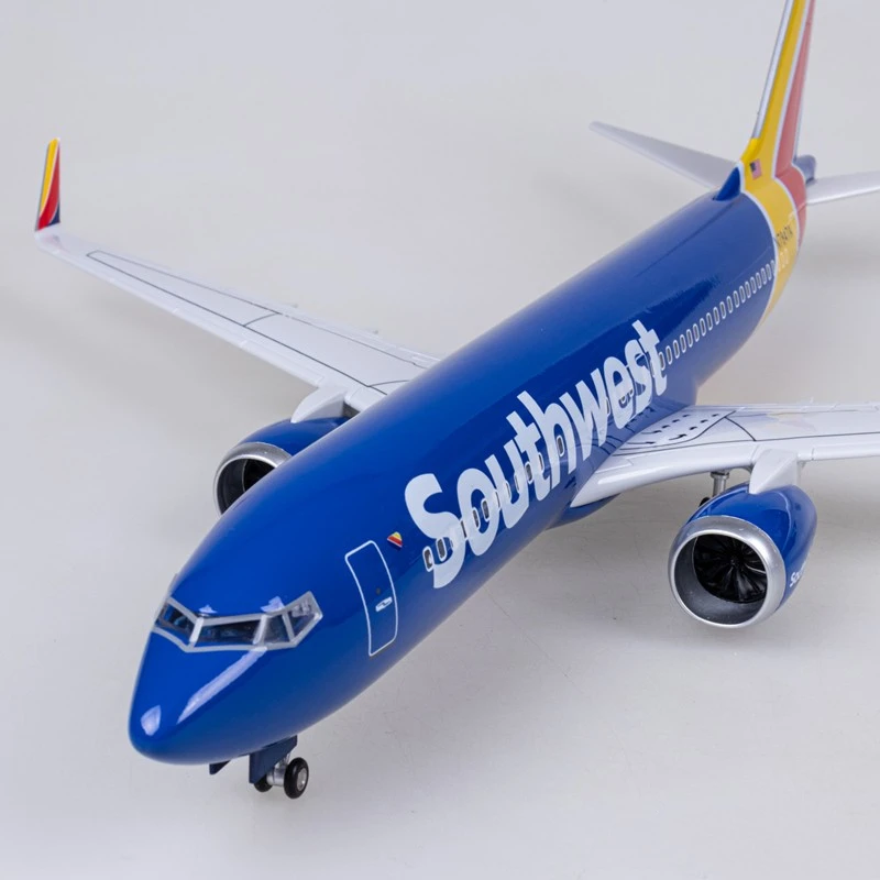 

Emulation Model airplane Boeing 737 Southwest Airlines 1:85 47cm Tuba Collectibles Arts and crafts Boy Gift Pendent piece