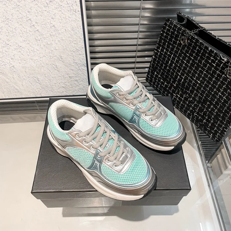 Retro-stijl casual sportschoenen voor dames, geschikt voor diverse outfits, ademend en lichtgewicht.