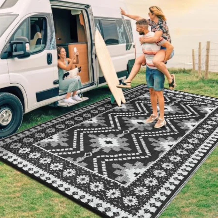 

Outdoor Rug 9x18 for Patio Deck Balcony Pool RV Camping, Waterproof Reversible Plastic Straw Mat, Black and White Vintage Diamo