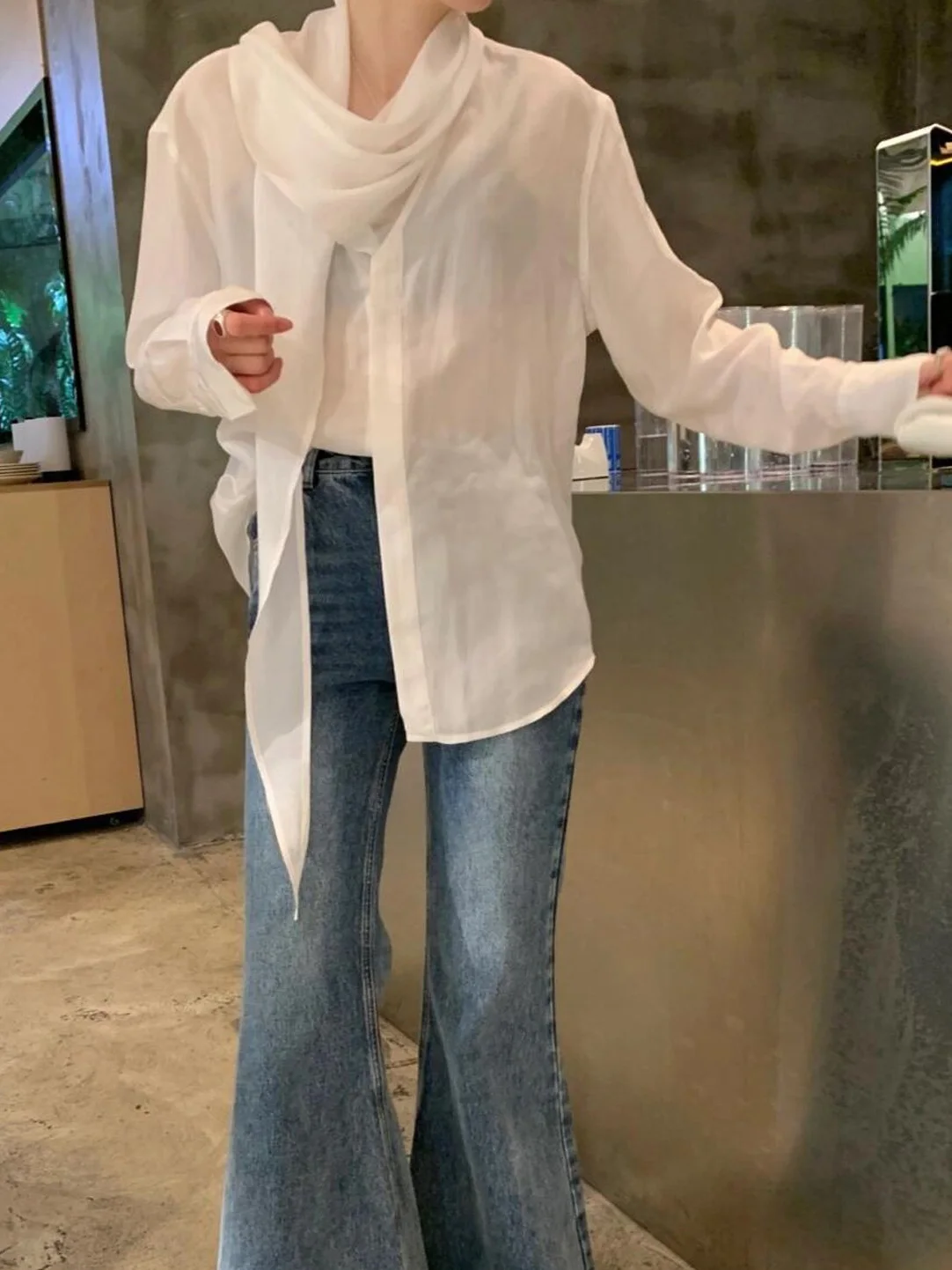 

Elegant Long Sleeve Shirt Women's Casual Fashionable Design Gown Necktie Beige Color Versatile Top for Young Girls Spring Season