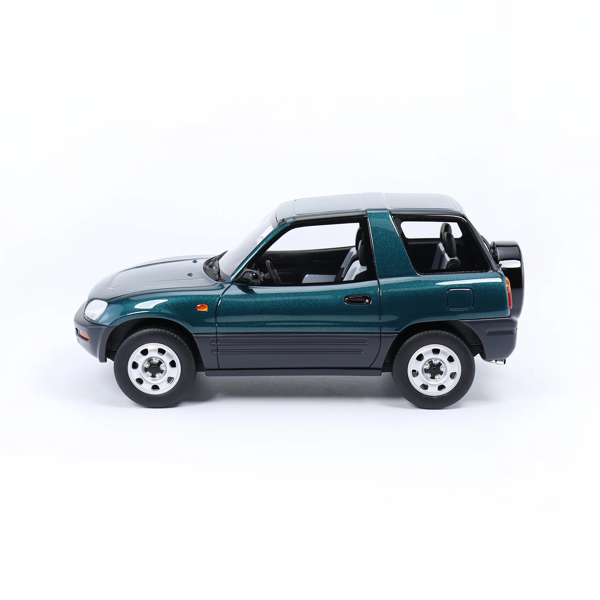 1/18 RAV4 1994 Resin Model Car Collectible
