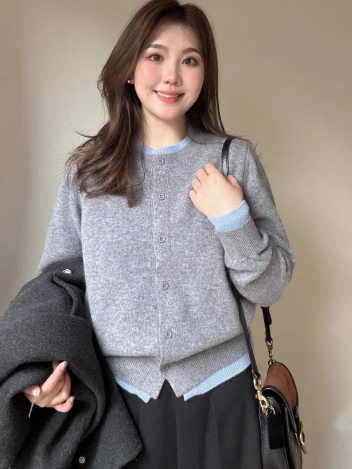 

Комплект из двух предметов: мягкий вязаный свитер и брюки для полных женщин, осенний, высококачественный, универсальный, в корейском стиле, для повседневной носки...