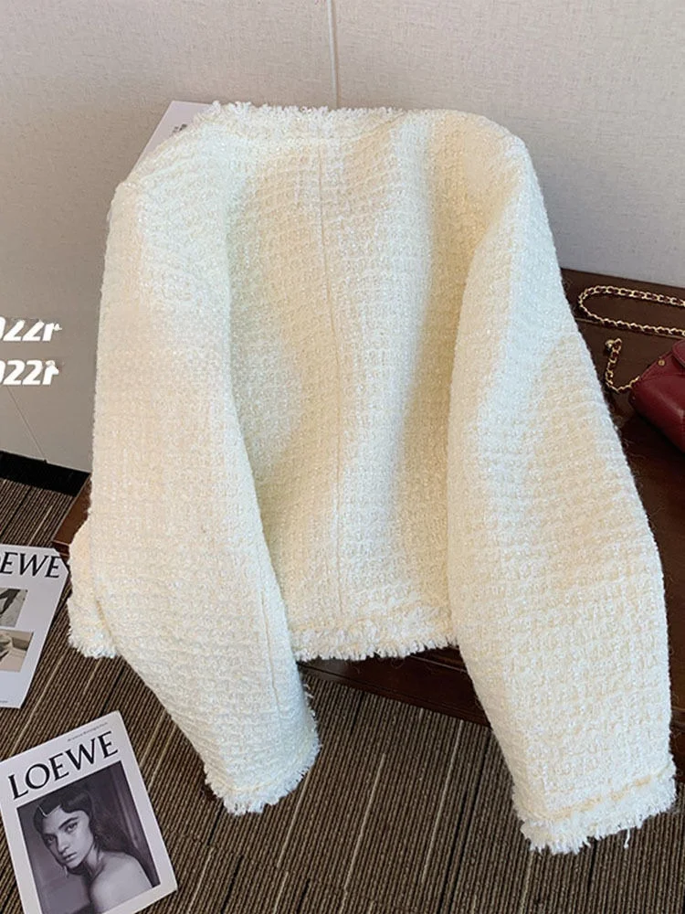 

Faionable ort Sle Женский тюнер Весна Осень 2025 Уникальный дизайн Sensation Миниатюрный размер Универсальный топ