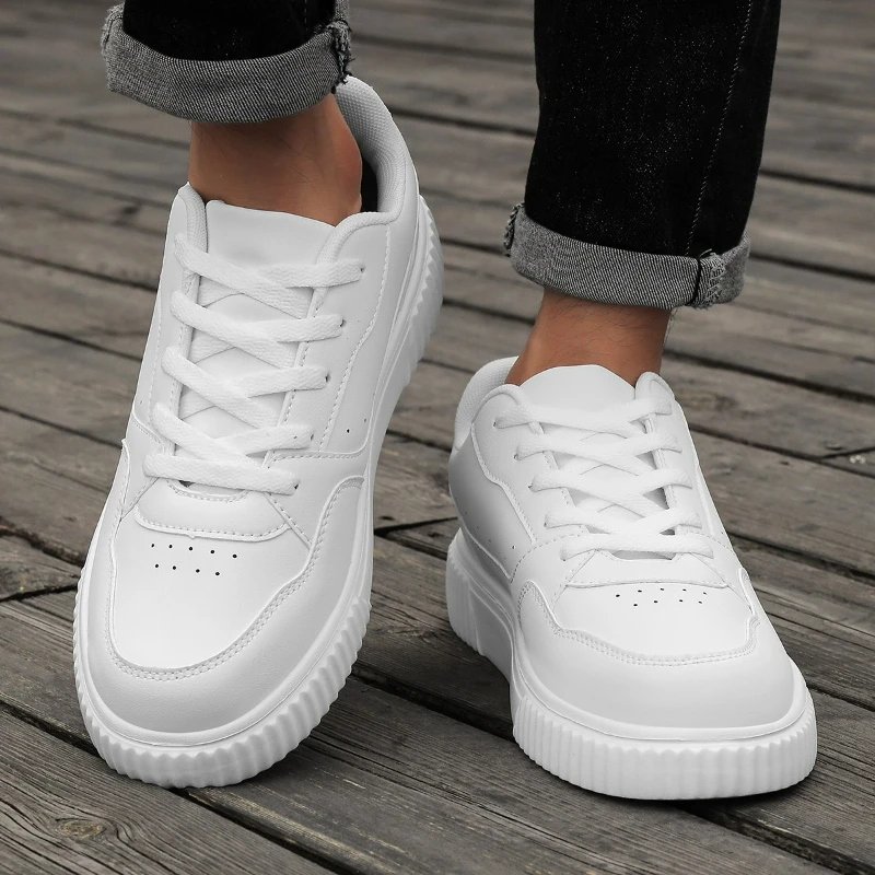 Unisex Black Skateboard Shoes Platform Lightweight Minimalist Sneakers Men Women Sports Shoes Non-slip Casual Men's Skate Shoes