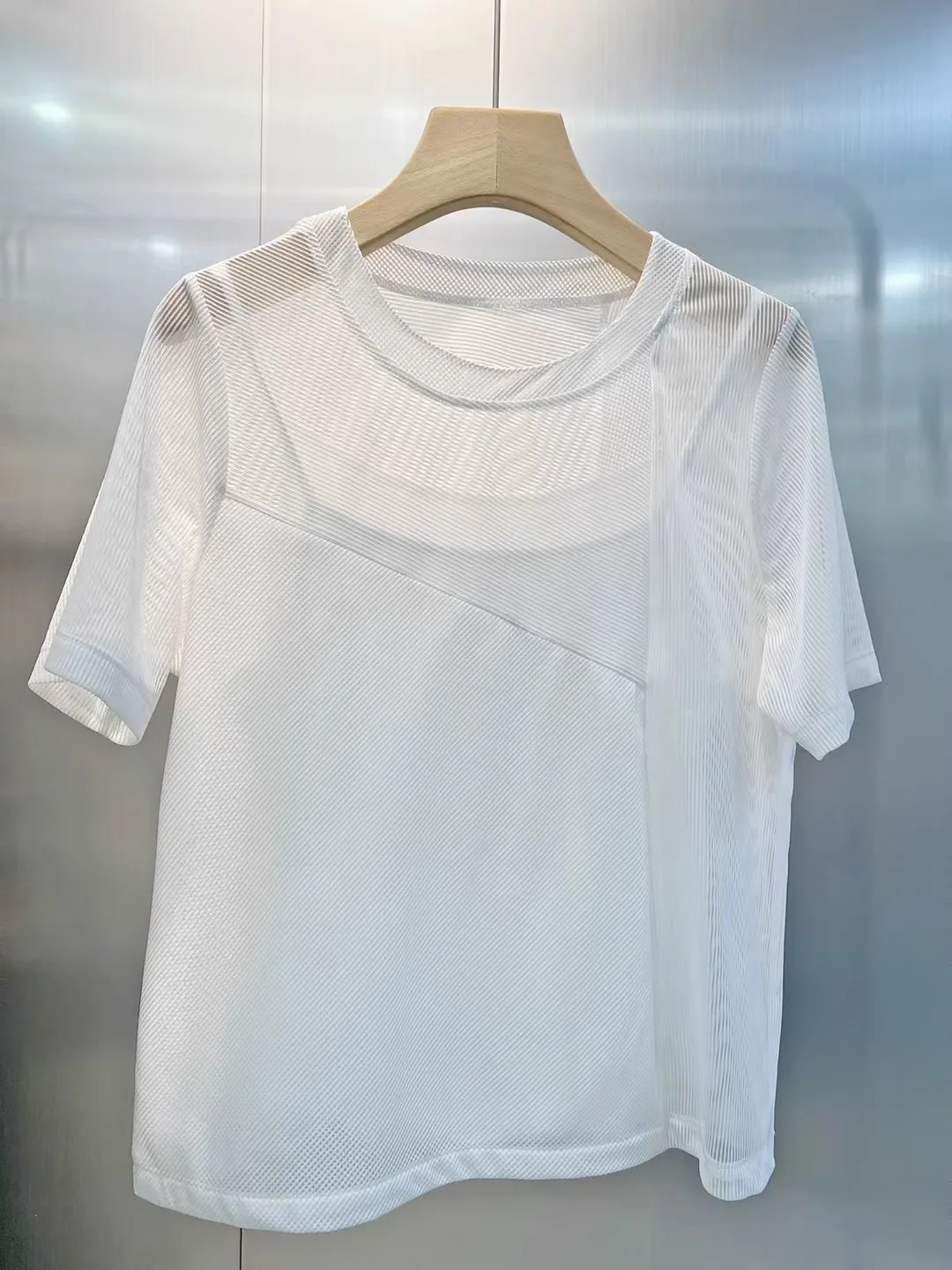 

Женская летняя футболка с низким круглым вырезом, в полоску, дышащая, легкая, повседневная, универсальная, для города, с коротким рукавом