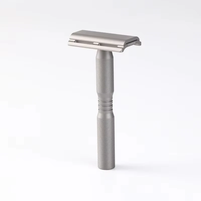YAQI Ghost Titanium Light Weight Safety Razor With 0.70mm Blade Gap 88mm Length Handle Comfortable Shave For Men Essential Razor