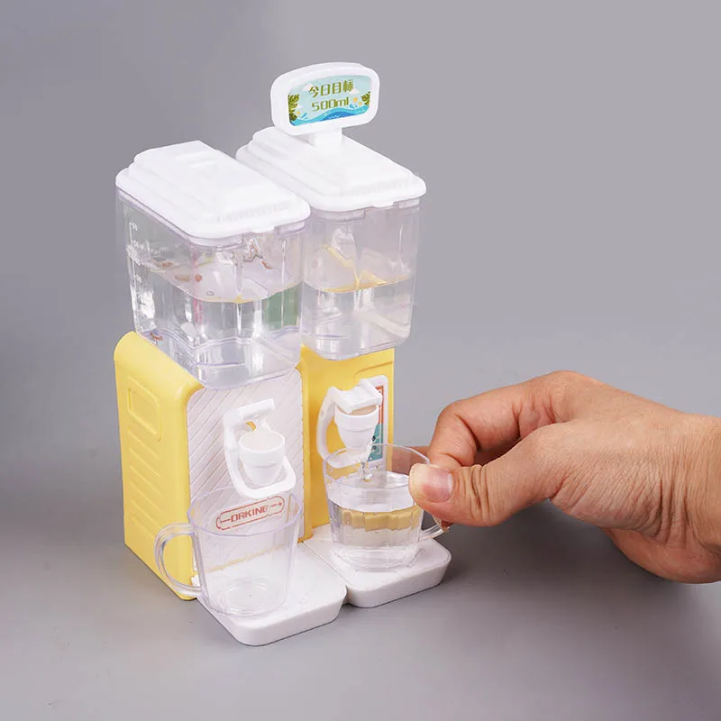 미니 시뮬레이션 워터 디스펜서 모델은 물을 마실 수 있습니다 여름 장난감 크리 에이 티브 음료 기계 놀이 집 인형 집 모델 장식품