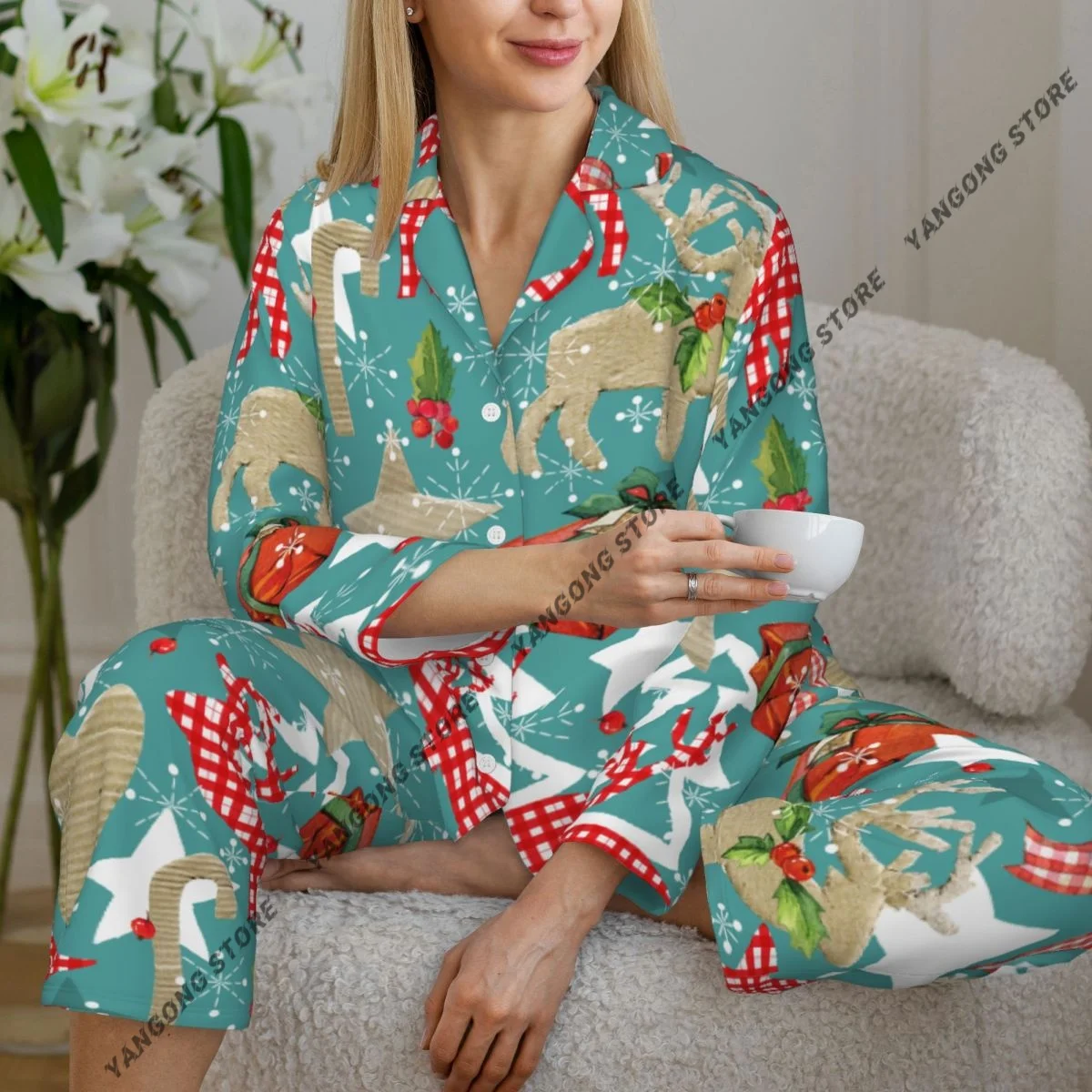 Christmas Reindeer Forest Collage Vintage Pattern Womens Pajamas Loungewear Two-piece Button-Down Full Sleeve Long Pajamas Set