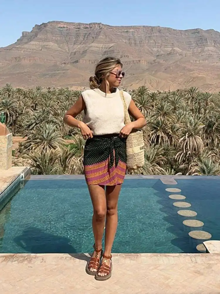 Eleganckie sznurowane spódnice z nadrukiem w kształcie fali Patchwork Mini modne kolory kolizyjne nowe damskie letnie spódnice BabYoungBeach