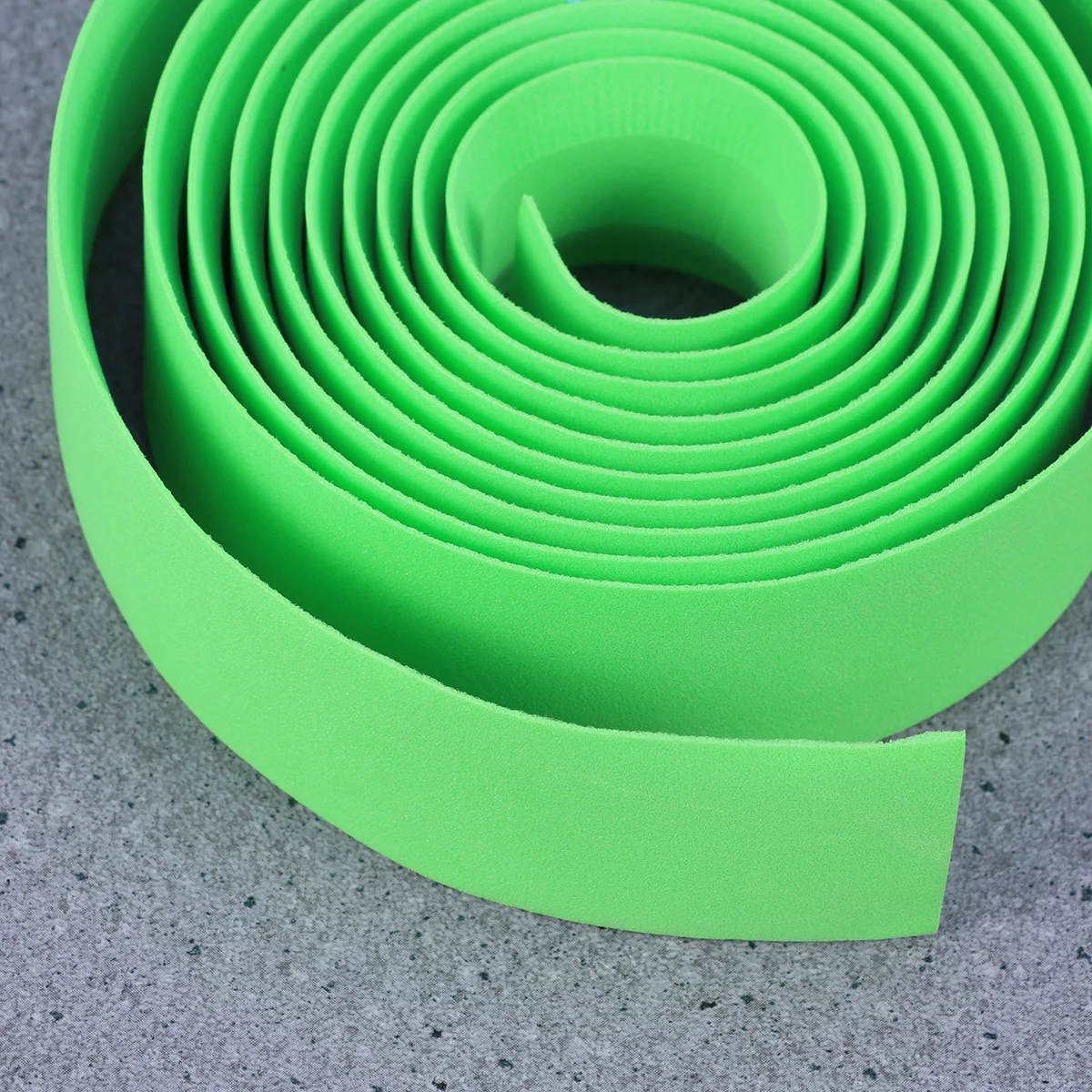 

1Pair Handlebar Tape Wrap Lightest Cork Bar Ribbon Green Anti Slip Belt For Road Bike Mountain Bike With End Plugs Thin Wall