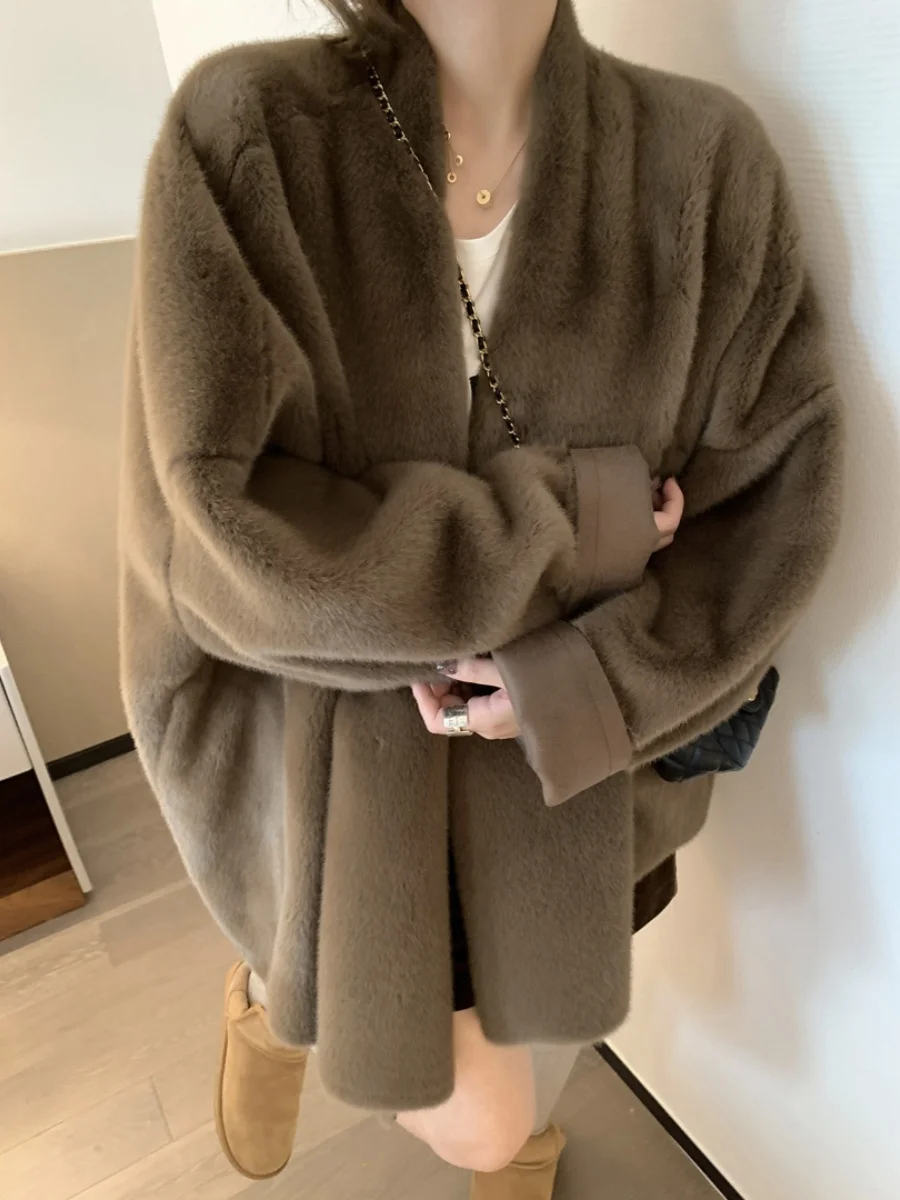 صديقة للبيئة الفراء Jaet المرأة 2024 Sli تصميم فولي الماء معطف الجلود والفرو الكورية Sle طويل Sve V-Ne