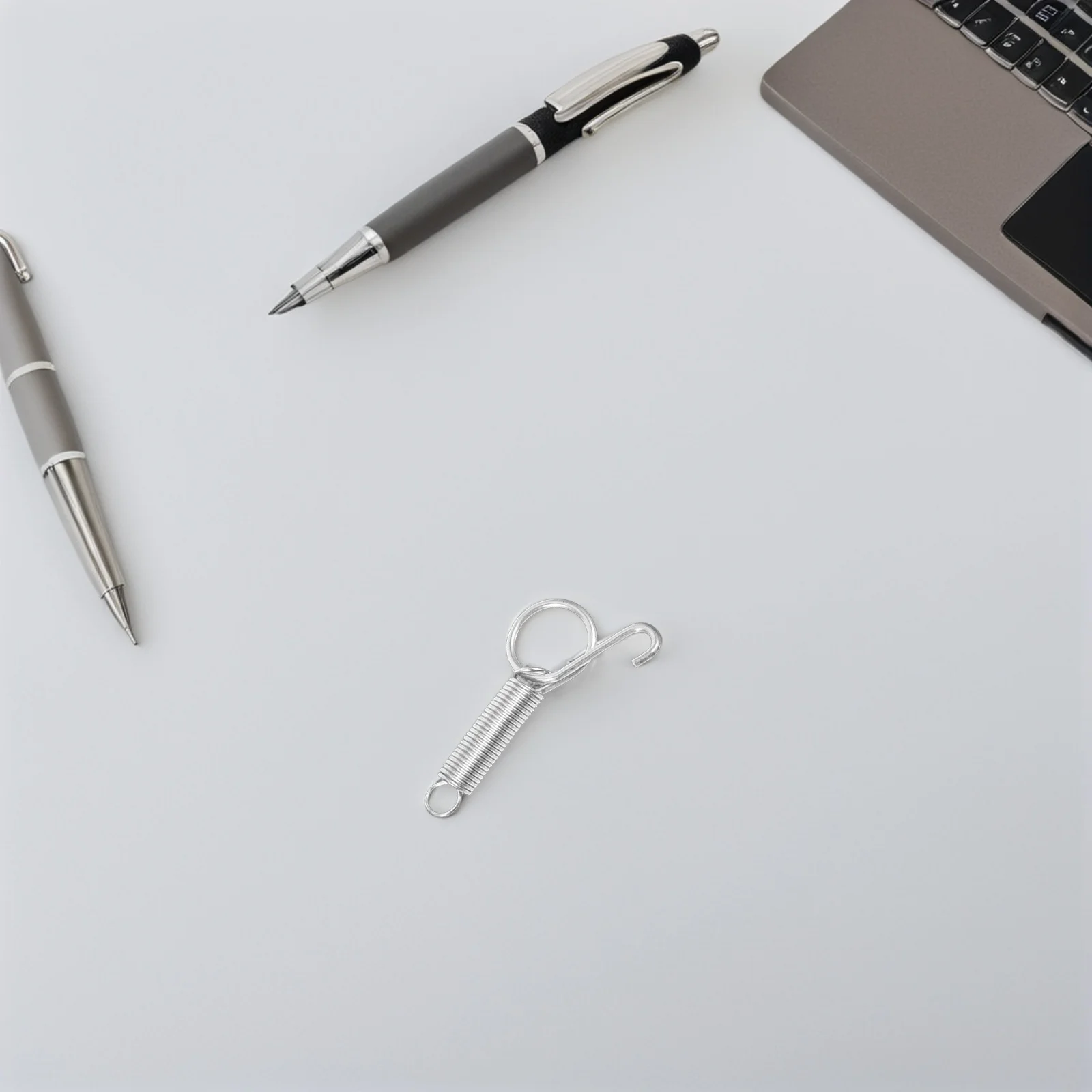 

24Pcs Spring Latch Hooks Metal Finger Locks for Rabbit Cage Small Animal Pet Door Accessories Secure Cage Closure