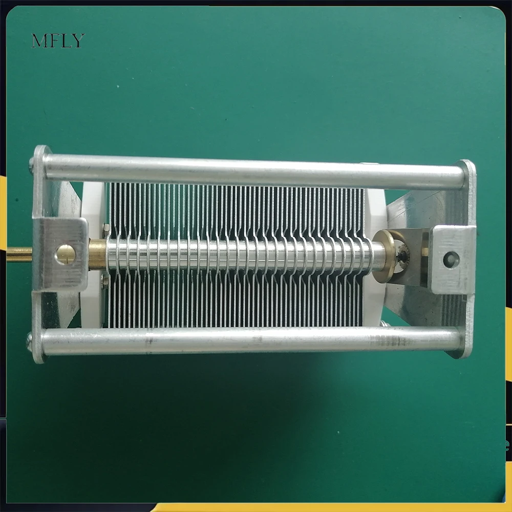 

Регулируемый воздушный конденсатор 1000P