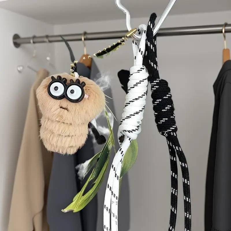 Ciondolo in corda intrecciata con divertente bambola di peluche scarafaggio, portachiavi anti-smarrimento per auto e borsa, ciondoli per zaino unisex.