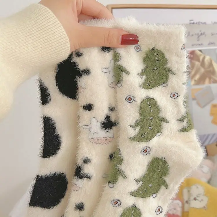 

3 pairs of stylish cute cow dinosaur print soft socks, winter thickened and warm women's socks coral velvet socks