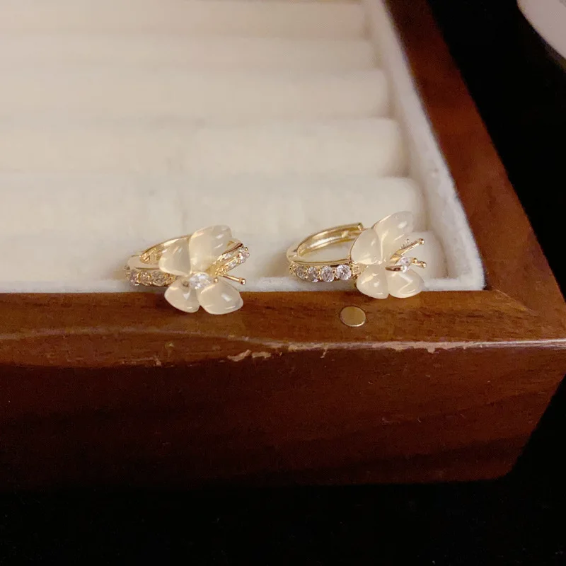 أقراط الزركون للنساء والفتيات، وألماس لامع رائع ومجوهرات فاخرة وخفيفة الوزن