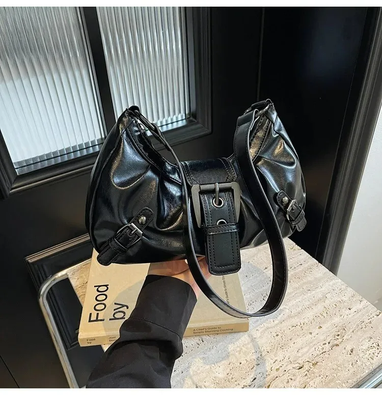 Retro Y2K Pleated Hobo Shoulder Bag for Women Hot Selling Maillard Style Underarm Bag Clutch Handbags for Travel Work Shopping