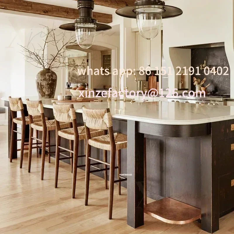 Sedie da bar in legno massello personalizzabili Sedie da bar nordiche Sedie da bar moderne e semplici per la casa Sgabelli da bar alti retrò in rattan D