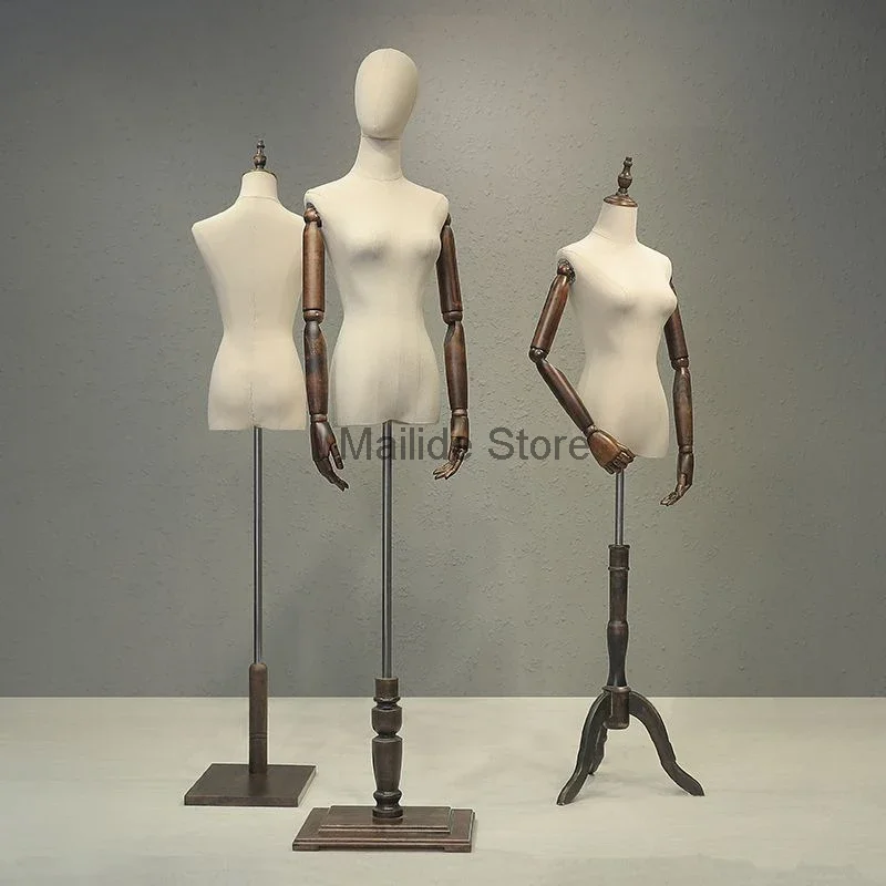 

Nordic Mannequins for Women's Clothing Store Women's Adult Mannequin with Wooden Arm Wedding Clothing Display Adjustable Rack