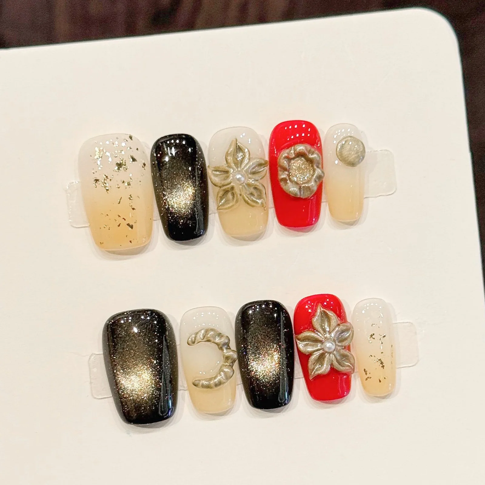 10Pcs Short Coffin Press On Nails 3D Gold Bronze Flowers Luxury False Nail Tips For Women Wearing European Cat Eyes False Nails