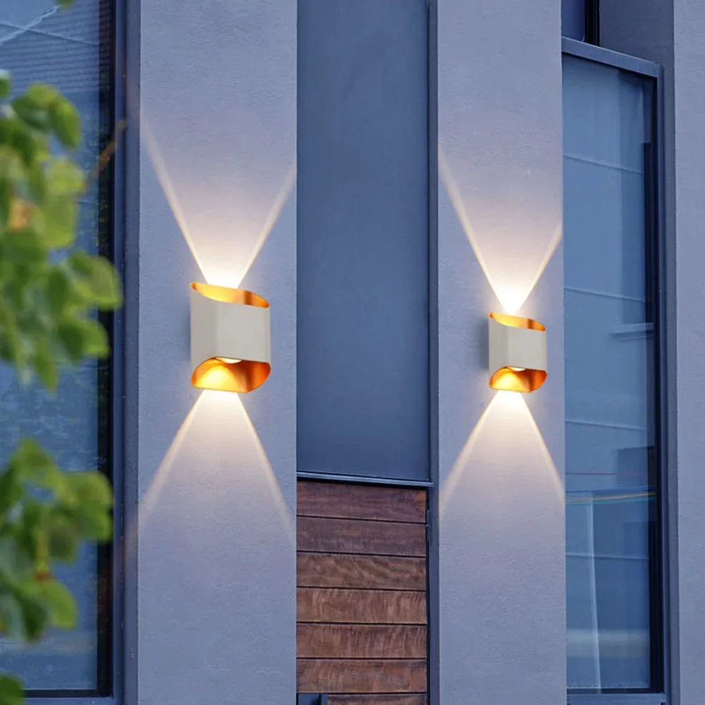Modern and Minimalist Outdoor Waterproof Wall Lamp Balcony Outdoor Corridor Decoration LED Light Garden Courtyard Wall Lamp view 4