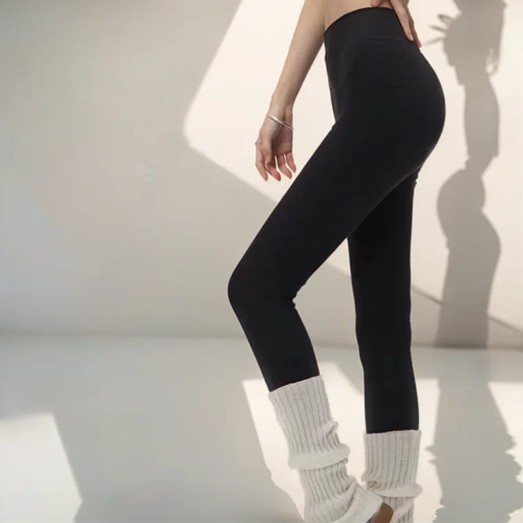 เลกกิ้งสำหรับผู้หญิง ใส่เที่ยวทะเล วันหยุด ทรงสกินนี่ ใส่ได้ทั้งฤดูใบไม้ผลิและฤดูร้อน ผ้าเนื้อนุ่ม สไตล์อเนกประสงค์ โกธิค ทรงไม่สมมาตร พังก์ ลายฉลุ สีเบจ แมทช์ได้กับทุกชุด