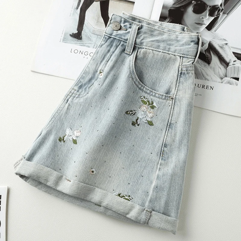 

2024 New High Waist Embroidered Denim Shorts Women's Casual Straight Leg Short Pants Summer Fashion Ageless Cotton Blend