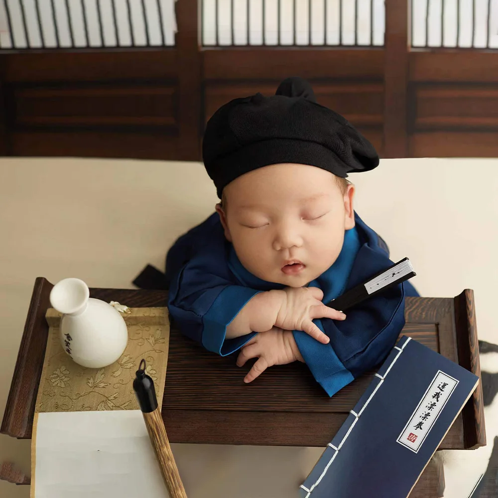 Baby Boy Newborn Photography Outfits Ancient Chinese School Themed Clothes Table Brush Book Painting Scroll Studio Photo Props