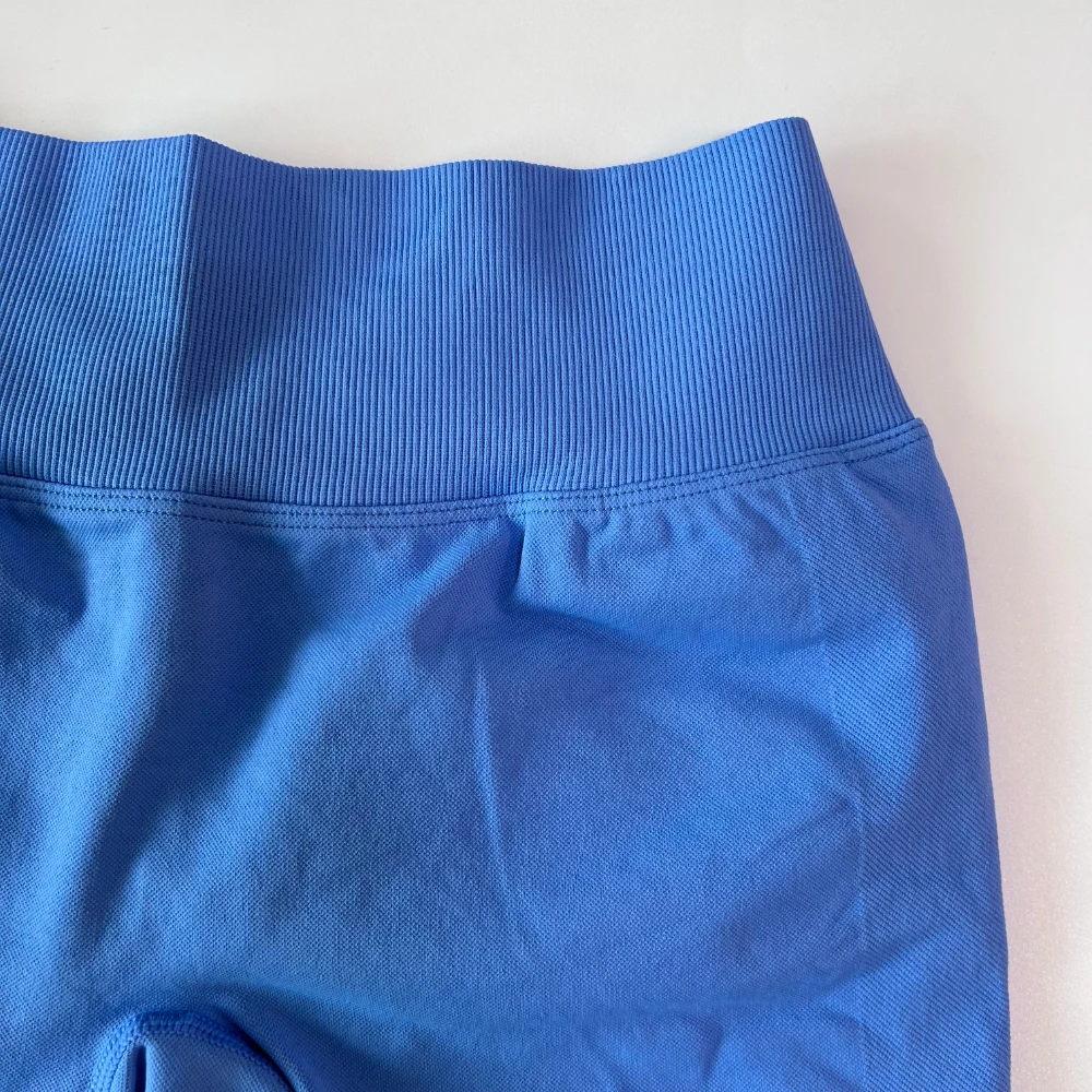 Женские шорты для йоги без логотипа с V-образной талией, высокоэластичные бесшовные шорты для тренировок в тренажерном зале, шорты для йоги, шорты для бега