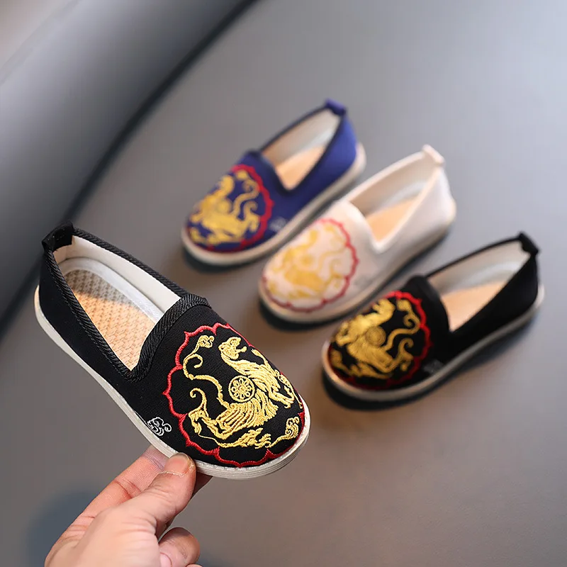 Chinese Style Boys Shoes Dragon Embroidered Cotton Cloth Shoes for Children Comfortable Kids Flat Ancient Perform Dress Shoes